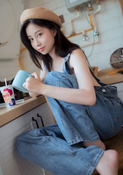 章小蕙桃色无删减免费观看_1080P高清视频播放